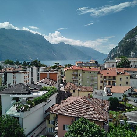 Bella Villa Apartments Riva del Garda Esterno foto