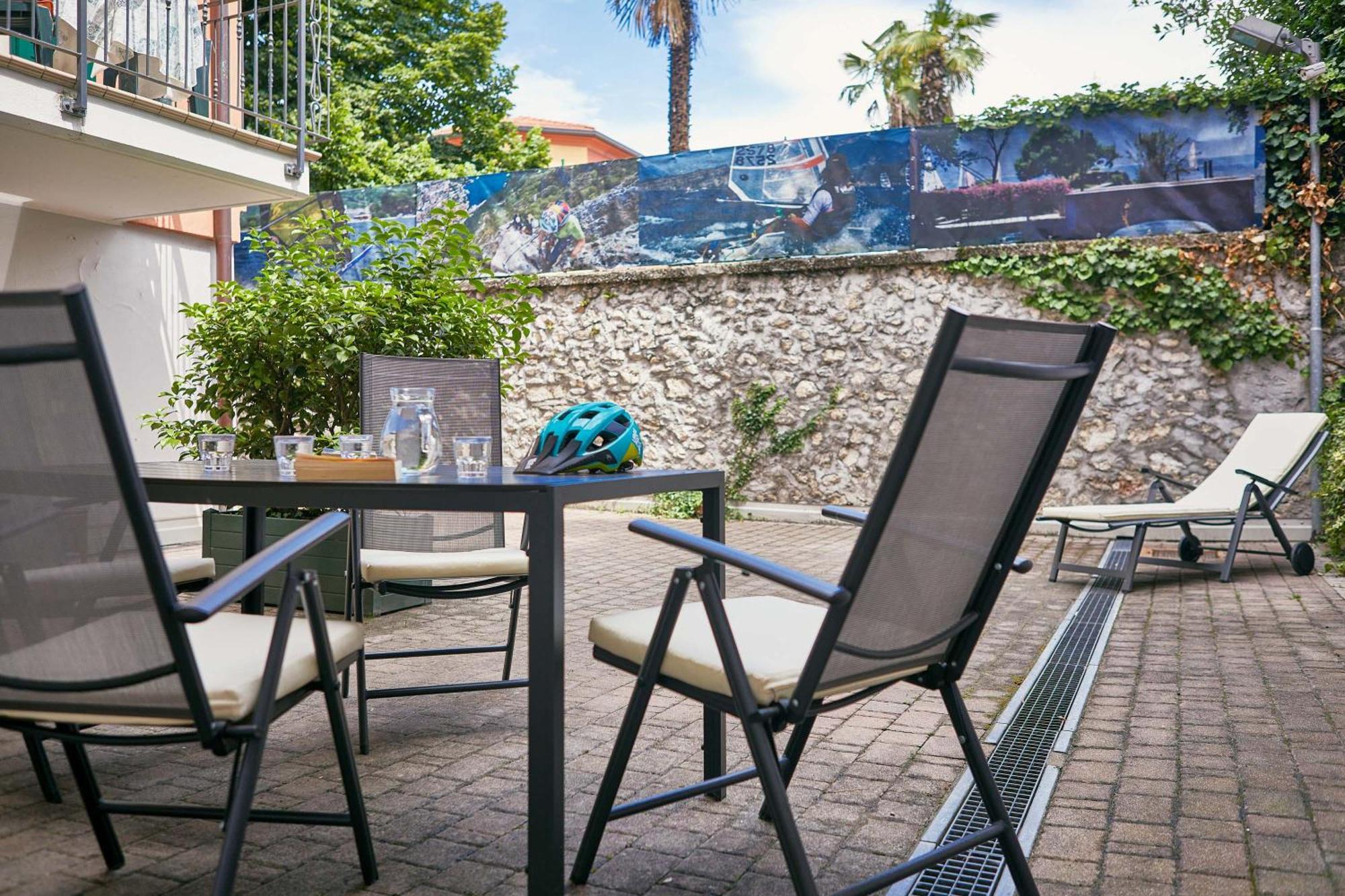 Bella Villa Apartments Riva del Garda Esterno foto