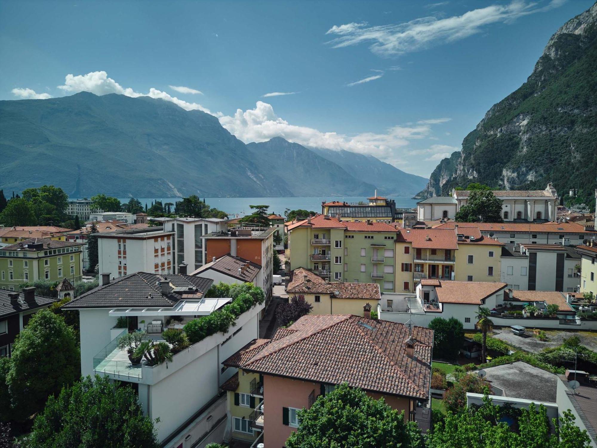 Bella Villa Apartments Riva del Garda Esterno foto