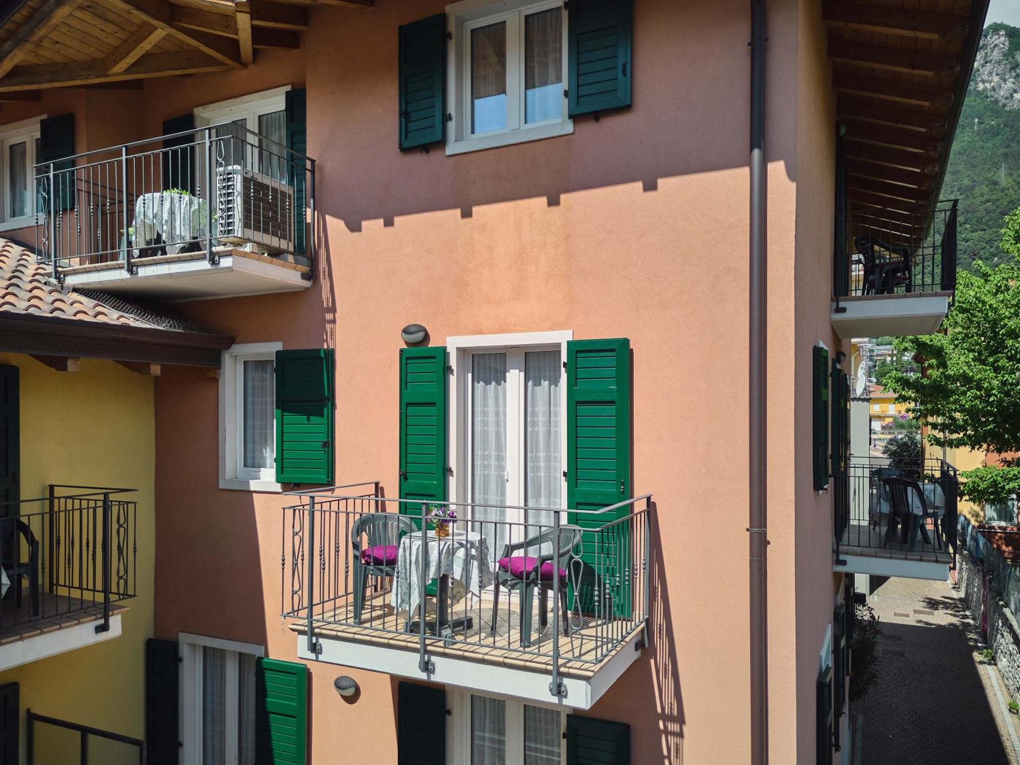 Bella Villa Apartments Riva del Garda Esterno foto