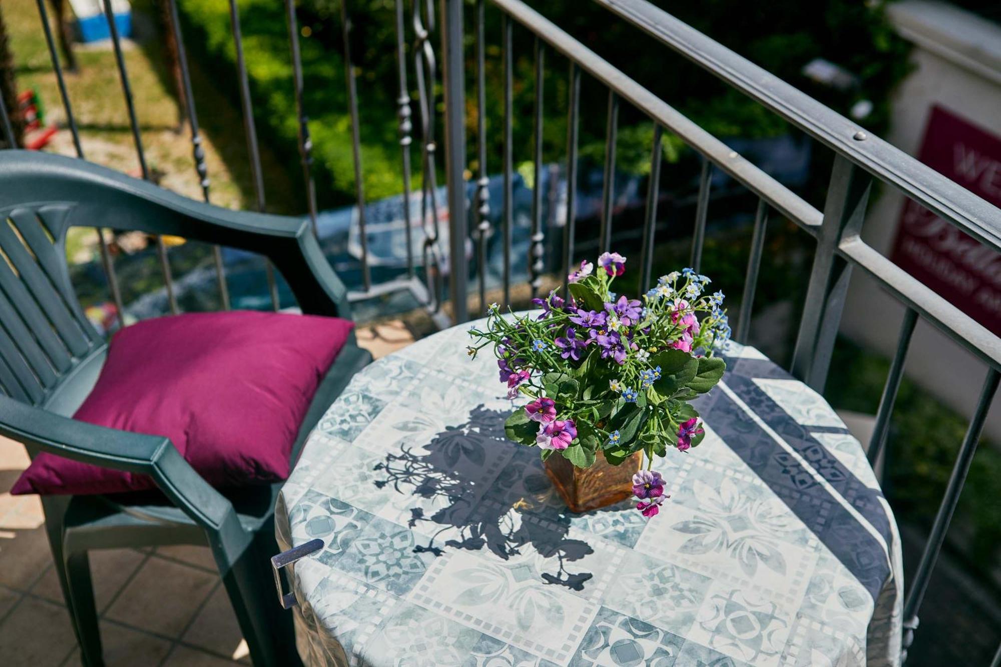 Bella Villa Apartments Riva del Garda Esterno foto
