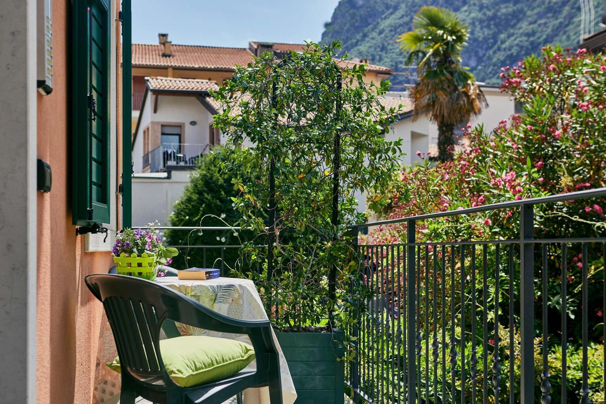 Bella Villa Apartments Riva del Garda Esterno foto